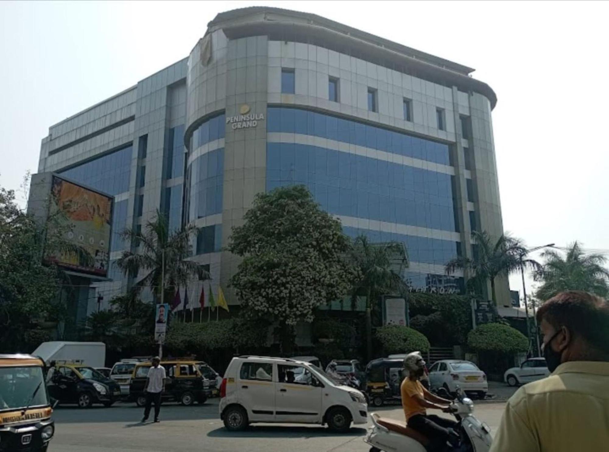 Hotel Adams Inn Near Mumbai Airport Экстерьер фото